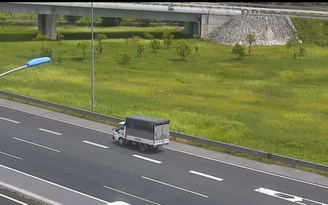 Nữ tài xế xe tải đi lùi trên cao tốc Hà Nội - Hải Phòng bị phạt 17 triệu