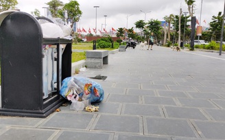 Công viên 70 tỉ ở trung tâm Hải Phòng nhếch nhác vì rác thải ùn ứ