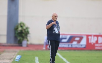 V-League 2022: 'Bố già' Petrovic đẩy đội Hà Tĩnh xuống gần đáy bảng xếp hạng