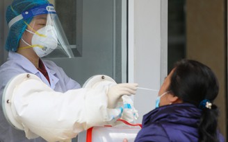 Ngày 12.3 thêm gần 169.000 ca nhiễm Covid-19, Hà Nội nhiều nhất cả nước