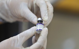 Các địa phương rà soát vắc xin Covid-19 còn tồn, sắp hết hạn