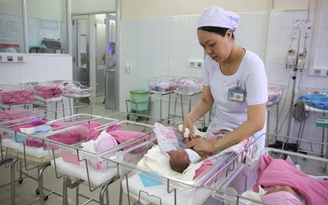 Lý do bất ngờ ‘đẩy’ mức sinh của Việt Nam tăng lên sau giãn cách