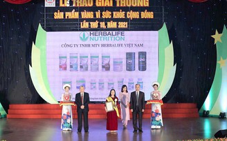 Herbalife Việt Nam nhận giải thưởng ‘Sản phẩm vàng vì sức khỏe cộng đồng năm 2021’