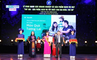 Manulife Việt Nam nhận giải thưởng 'Top 100 Sản phẩm tốt nhất cho gia đình, trẻ em'