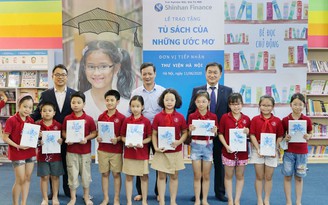 Shinhan Finance trao tặng ‘Tủ sách của những ước mơ’ cho Thư viện Hà Nội