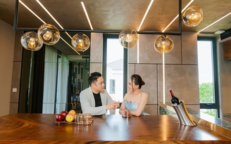 Victor Vũ - Gia đình là hậu phương vững chắc đằng sau những bộ phim tên tuổi