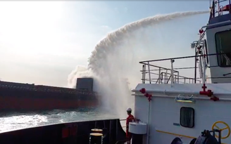 Tàu Trung Quốc chở hàng ngàn tấn sắt phế liệu cháy trên biển Vũng Tàu