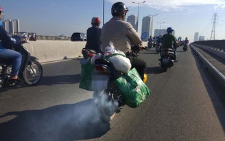 TP.HCM sốt ruột với khí thải xe máy