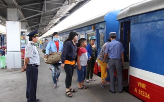 Học sinh đi thi, nhập học được giảm giá vé tàu