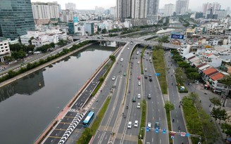 Thông xe đường song hành đại lộ Võ Văn Kiệt, phương tiện di chuyển thế nào?
