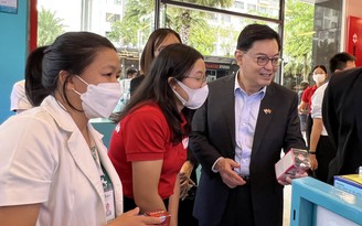 Phó Thủ tướng Singapore thăm cửa hàng bán lẻ WIN tại TP.HCM