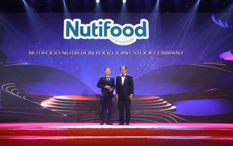CEO Nutifood Trần Thị Lệ được vinh doanh "Doanh nhân xuất sắc nhất Châu Á"