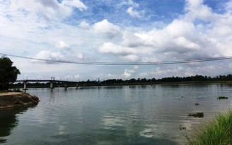 Lật xuồng trên sông Thu Bồn, một người đàn ông tử vong