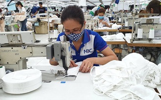 Thêm may Nhà Bè, Việt Tiến bán khẩu trang kháng khuẩn ra thị trường