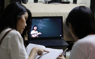 Dụng cụ tập gym, webcam, đồ chơi... hút hàng giai đoạn cách ly xã hội