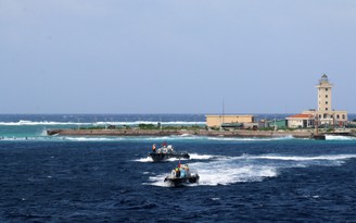 Vững chãi đảo Sinh Tồn