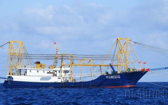 Nhận dạng tàu cá Trung Quốc - Kỳ 2: Từ định vị vệ tinh đến... vòi rồng