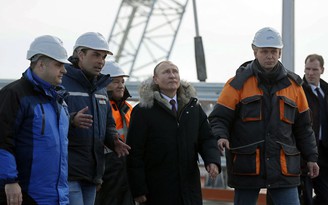 Lời kêu gọi trả đũa ở Nga sau vụ sập cầu kết nối bán đảo Crimea