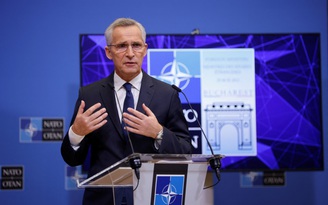 Chiến sự Ukraine chiều 25.11: NATO nói sẽ không có hòa bình lâu dài nếu Nga thắng