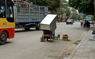 Người đàn ông gục chết trên xe lăn nghi do giá rét