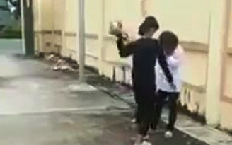 Một nữ sinh bị đánh tới tấp vì ‘ngoan hơn bạn’