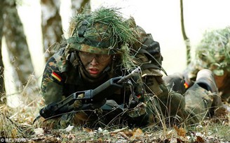 Đức muốn nam nữ đều phục vụ bắt buộc trong quân ngũ