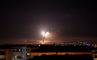 Israel xác nhận tấn công kho vũ khí của Iran ở Syria