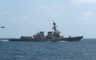 Mỹ điều khu trục hạm USS Mason đến vịnh Oman