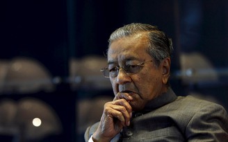 Thủ tướng Malaysia Mahathir Mohamad bất ngờ nộp đơn xin từ chức