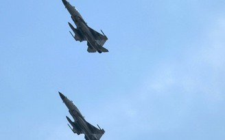 Tiêm kích F-16 rơi xuống thủ đô của Pakistan trong lúc diễn tập