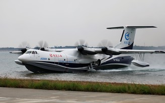 Thủy phi cơ lớn nhất thế giới của Trung Quốc sắp cất cánh thử trên biển