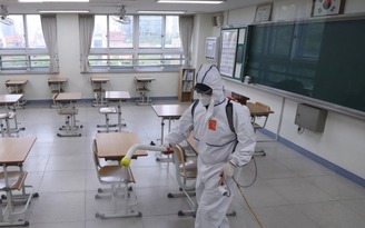 Trẻ mẫu giáo nghi nhiễm Covid-19 từ giáo viên khi đi học lại tại Hàn Quốc