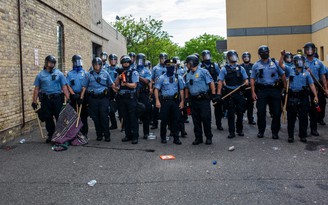 Thành phố Mỹ thay cảnh sát bằng ‘lực lượng an toàn cộng đồng’