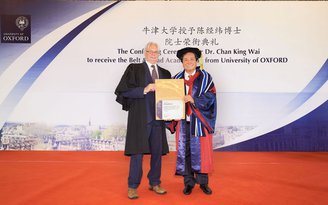 Vì sao Đại học Oxford cấp bằng ‘vô nghĩa’ cho doanh nhân Trung Quốc?