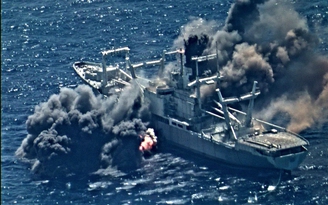 Tàu quân sự USS Durham của Mỹ bị đánh chìm trong tập trận RIMPAC