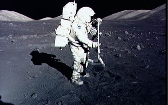 NASA bật đèn xanh cho công ty tư nhân khai khoáng mặt trăng