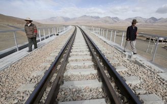 Trung Quốc tăng tốc xây đường sắt đến khu vực gần biên giới Ấn Độ