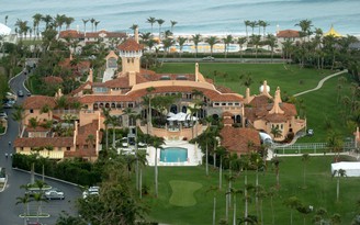 Ông Trump vừa có đồng minh tại Palm Beach, dù một số hàng xóm không ưa