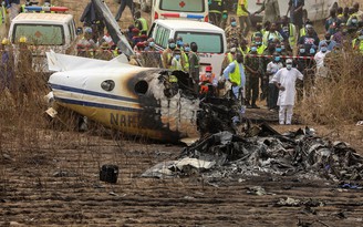 Rơi máy bay quân sự ở Nigeria, 7 người thiệt mạng
