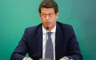 Bộ trưởng môi trường Brazil bị điều tra về buôn lậu gỗ