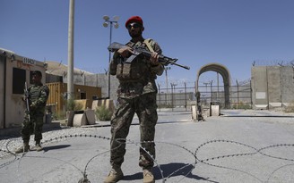 Mỹ rút khỏi căn cứ chính ở Afghanistan, kết thúc cuộc chiến trường kỳ