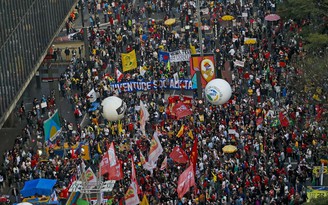 Biểu tình lớn tại Brazil đòi luận tội tổng thống