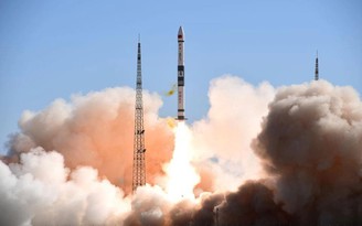 SARS-CoV-2 ‘tấn công’ nhóm thử nghiệm tên lửa của Trung Quốc