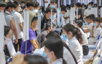 Vì sao tỷ lệ thất nghiệp cao kỷ lục ở giới trẻ Trung Quốc?