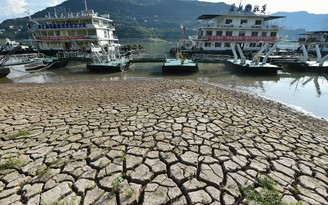Mùa hè nóng kỷ lục, một nửa diện tích Trung Quốc bị hạn hán