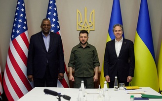 Ngoại trưởng Mỹ Blinken bất ngờ đến Ukraine