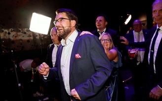 Phe cánh hữu Thụy Điển giành lợi thế trong cuộc bầu cử gay cấn
