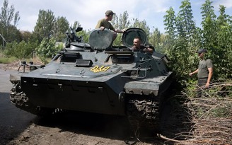 Trớ trêu Nga là nguồn 'cung cấp' vũ khí hạng nặng lớn nhất cho Ukraine?