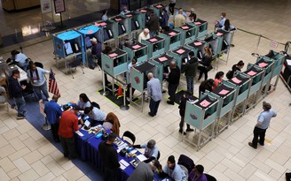Bầu cử giữa kỳ Mỹ: khảo sát ngoài phòng phiếu hé lộ lựa chọn của cử tri