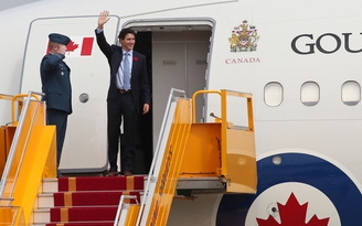 Thủ tướng Canada Justin Trudeau bắt đầu chuyến thăm chính thức Việt Nam